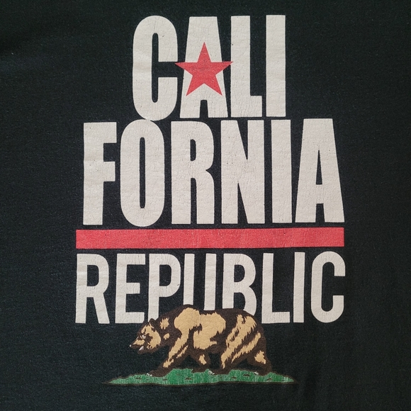 California Republic Large Logo CA Bear T-Shirt Black Unisex Extra Large - Picture 2 of 8